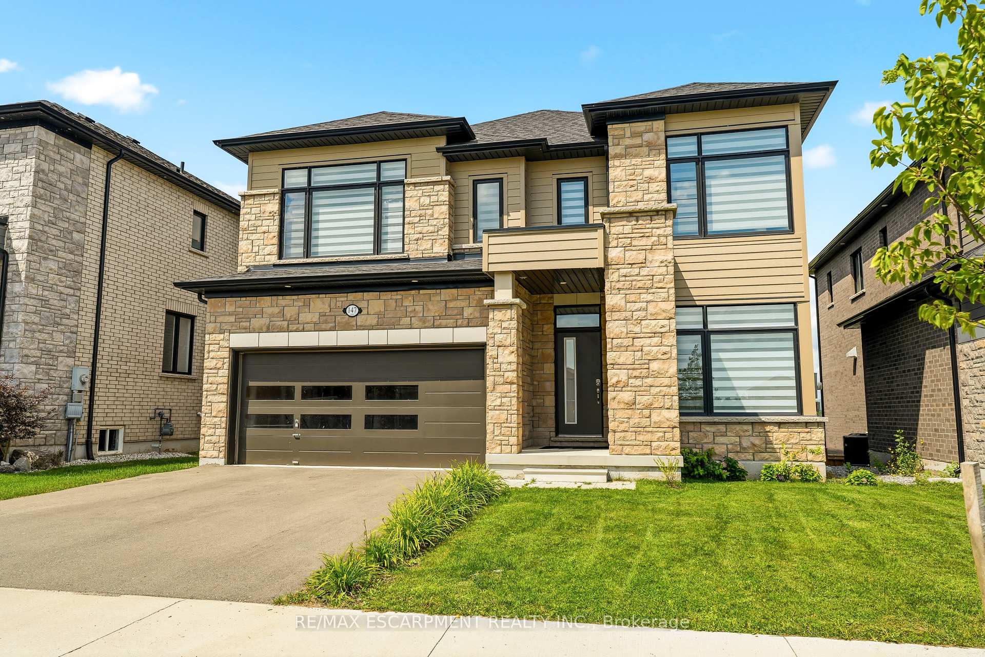 147 Midland Place, Welland, ON, exterior