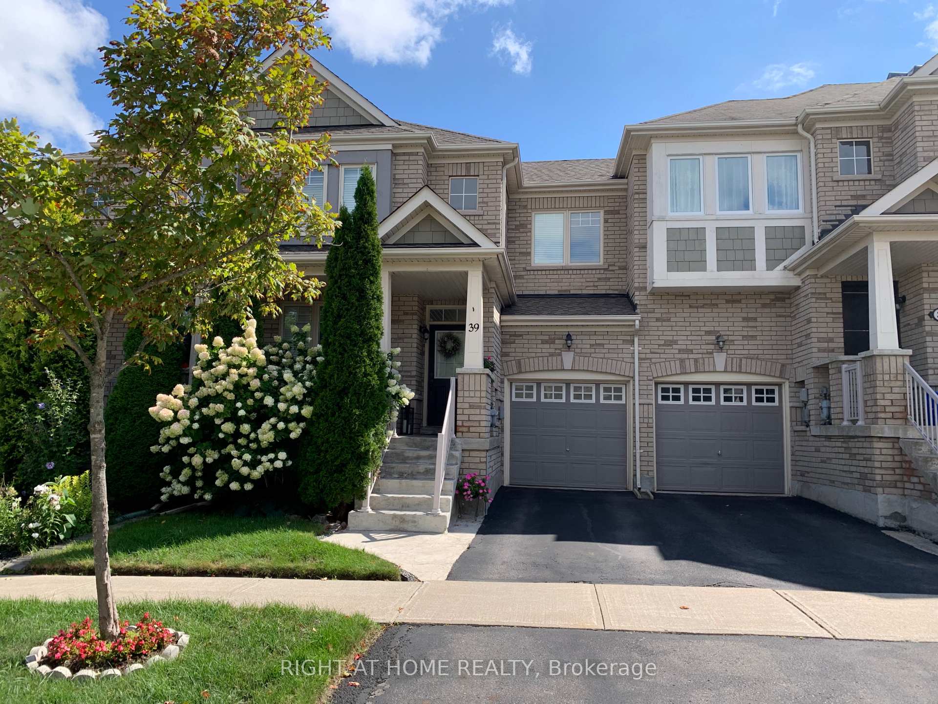 39 Pexton Avenue, Richmond Hill, ON, exterior