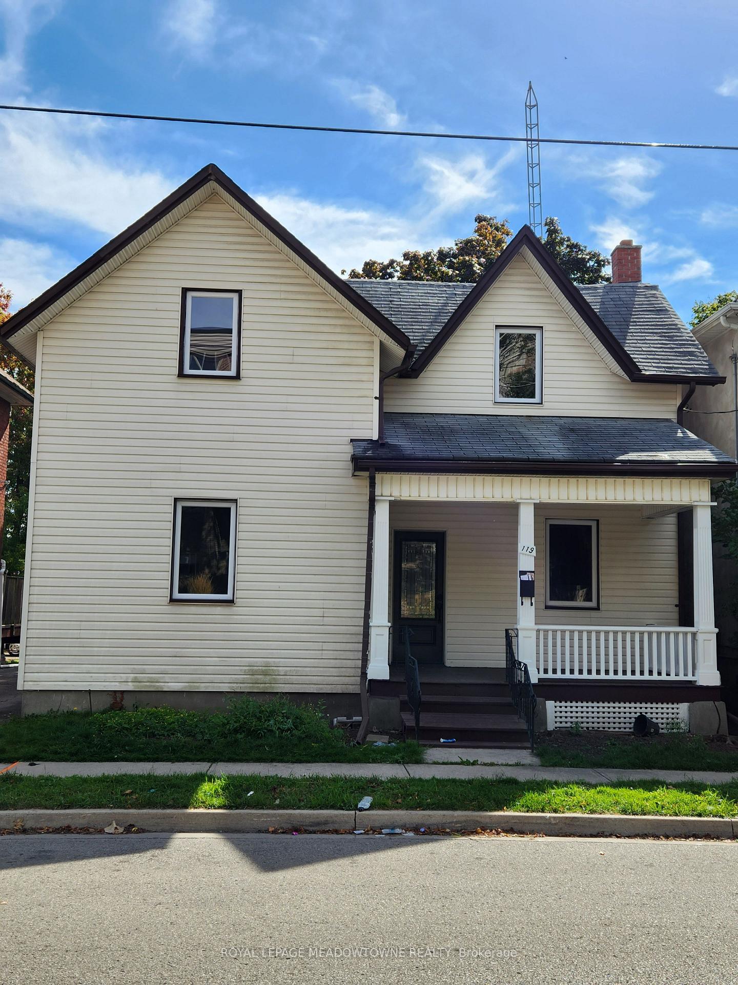 119 Colborne Street E, Oshawa, ON, exterior