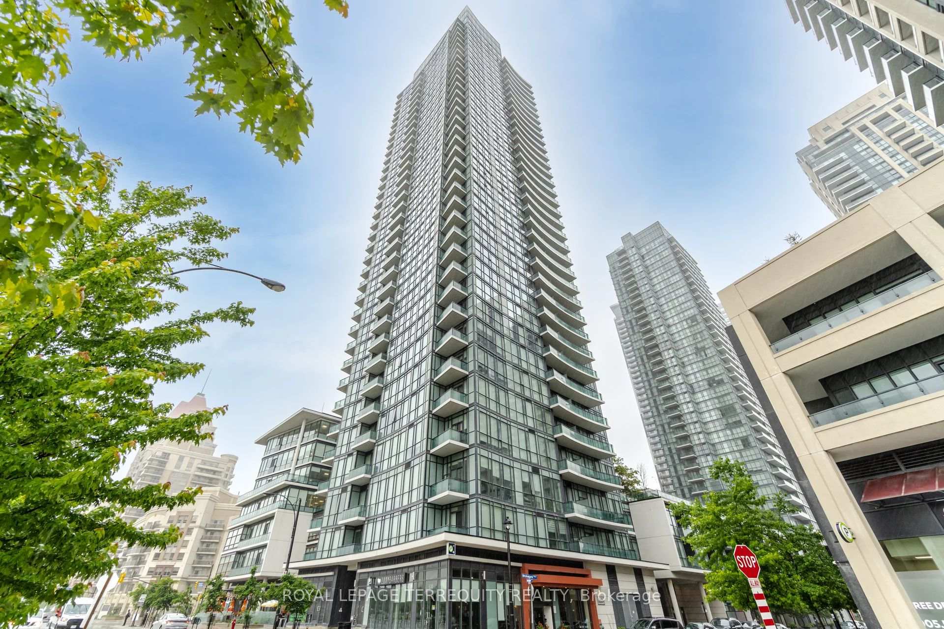 607 - 4099 Brickstone Mews, Mississauga, ON, exterior