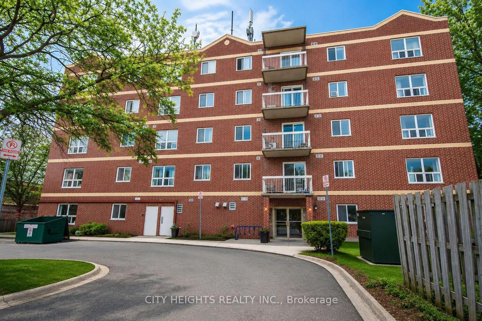 101 - 626 First Street, London East, ON, exterior