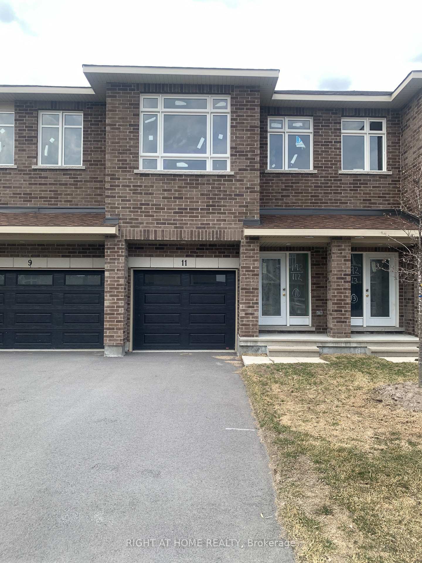 11 Wylie Way, Carleton Place, ON, exterior