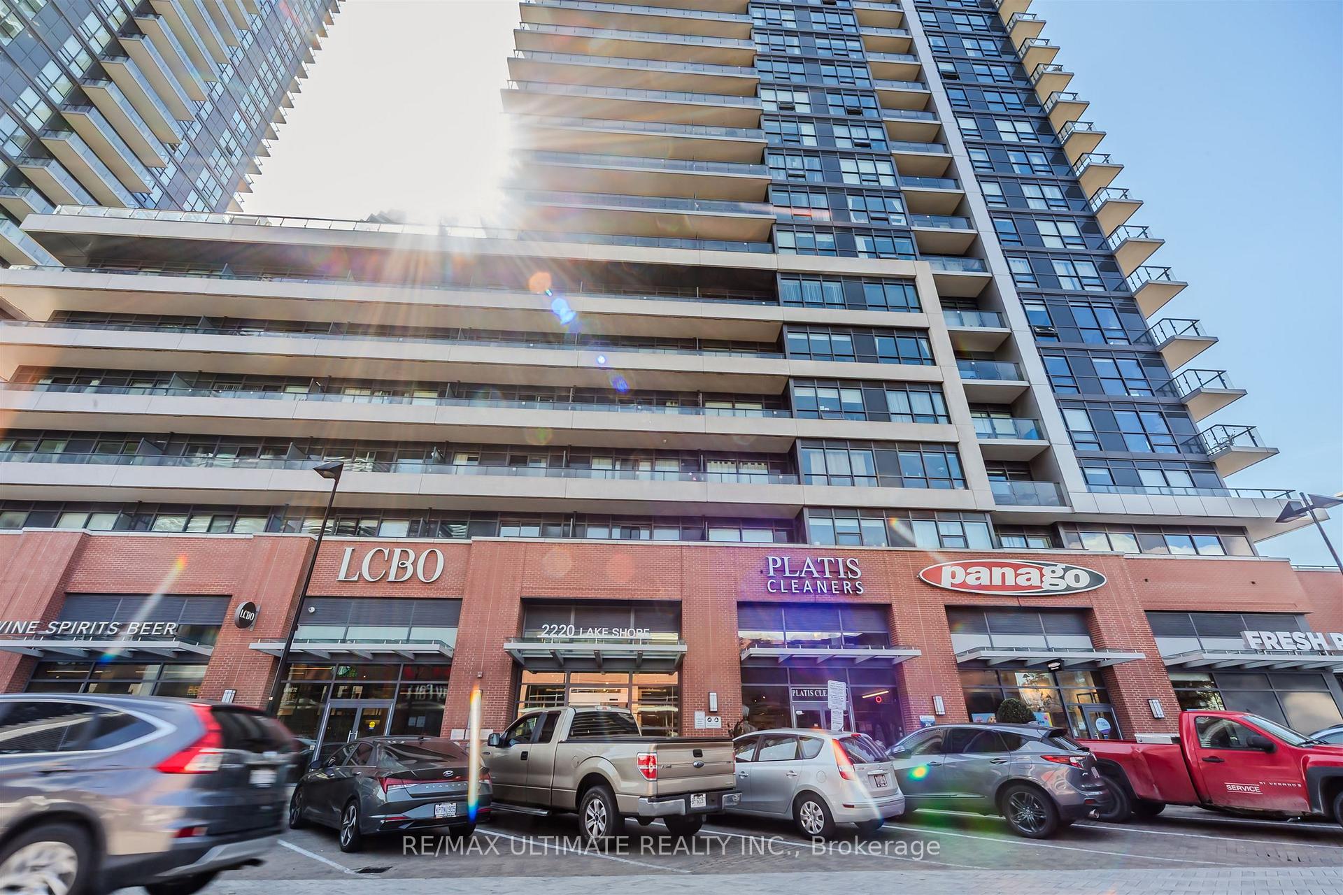2706 - 2220 Lake Shore Boulevard W, Toronto W06, ON, exterior