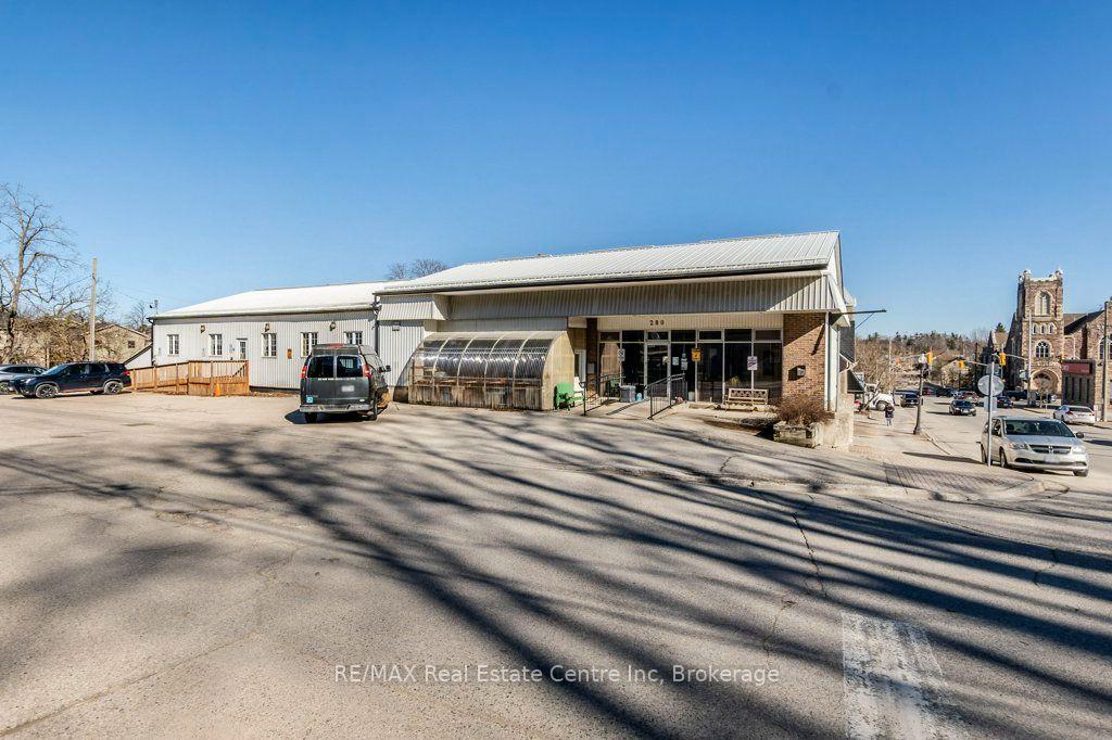 280 St Patrick Street W, Centre Wellington, ON, exterior