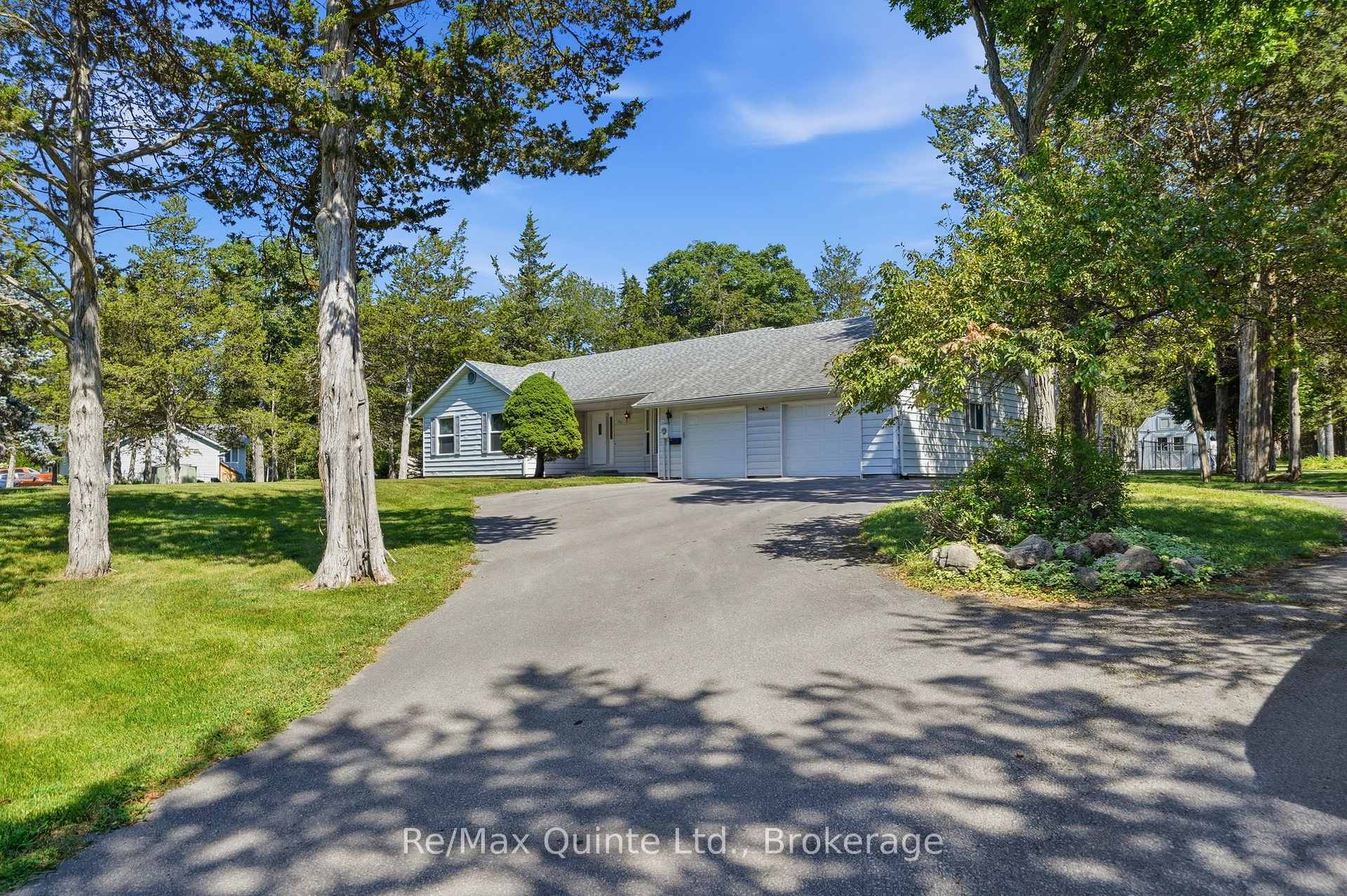 1076 Massassauga Road, Prince Edward County, ON, exterior