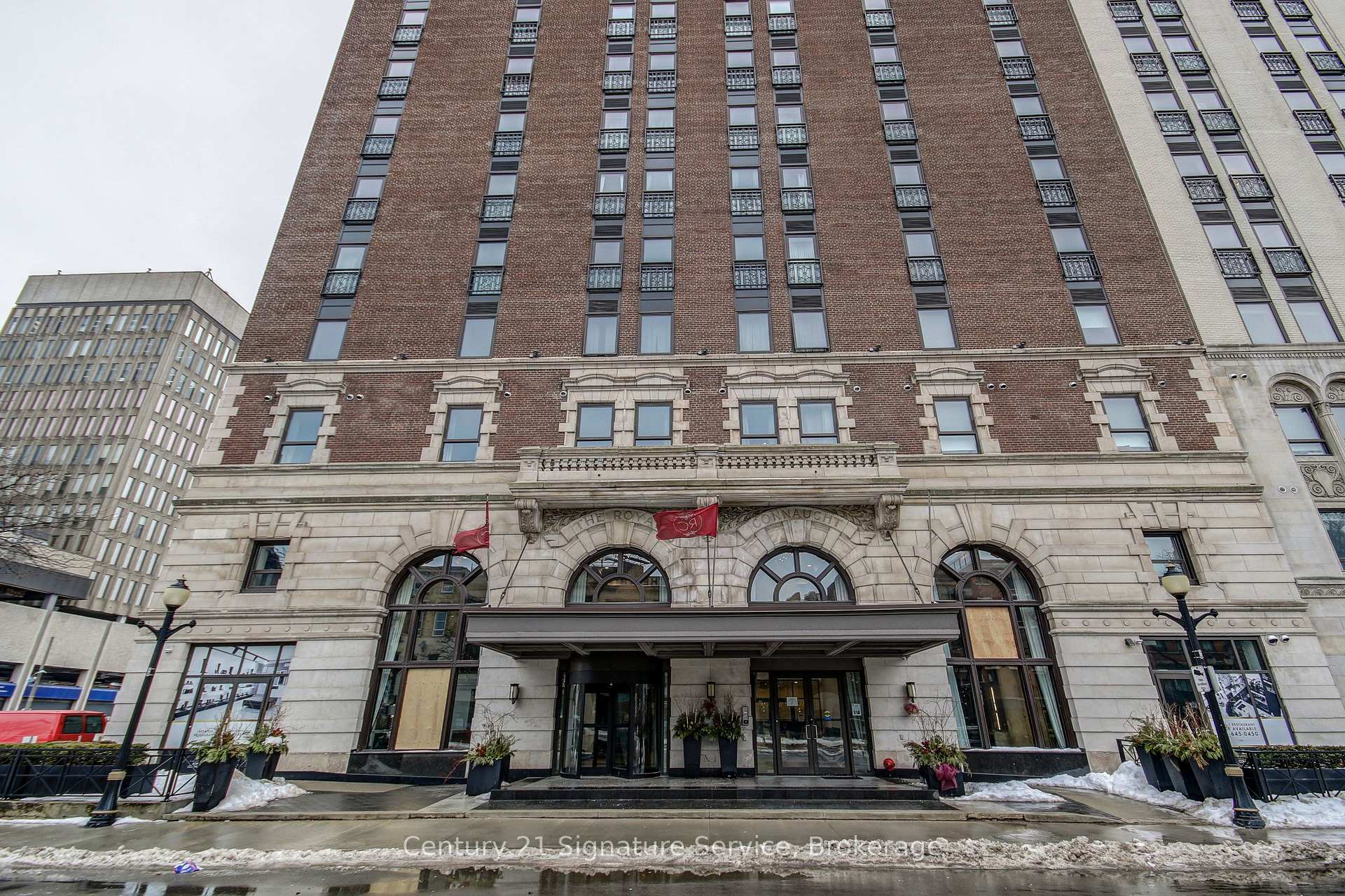LPH16 - 118 King Street E, Hamilton, ON, exterior