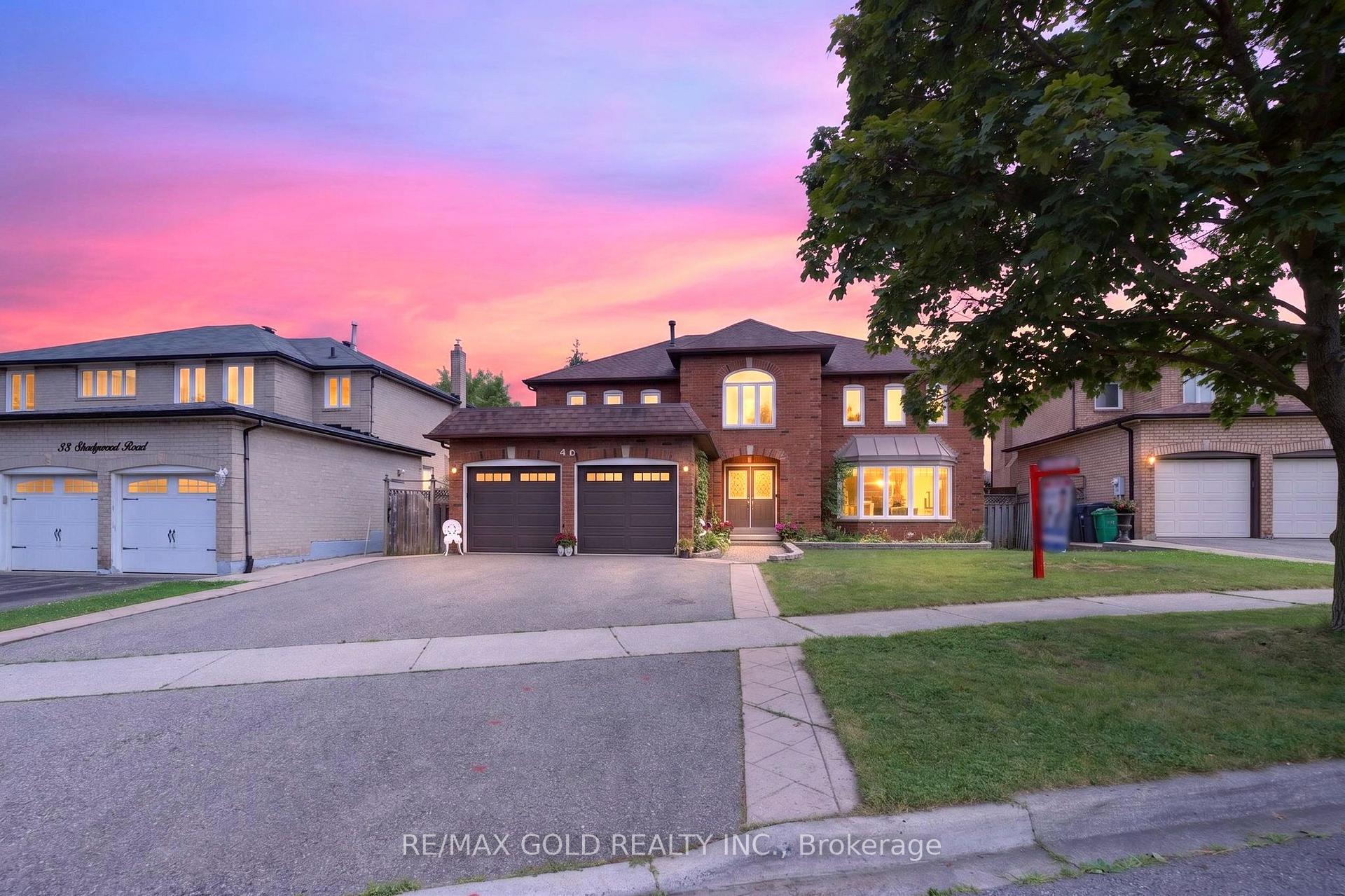 40 Shadywood Road, Brampton, ON, exterior