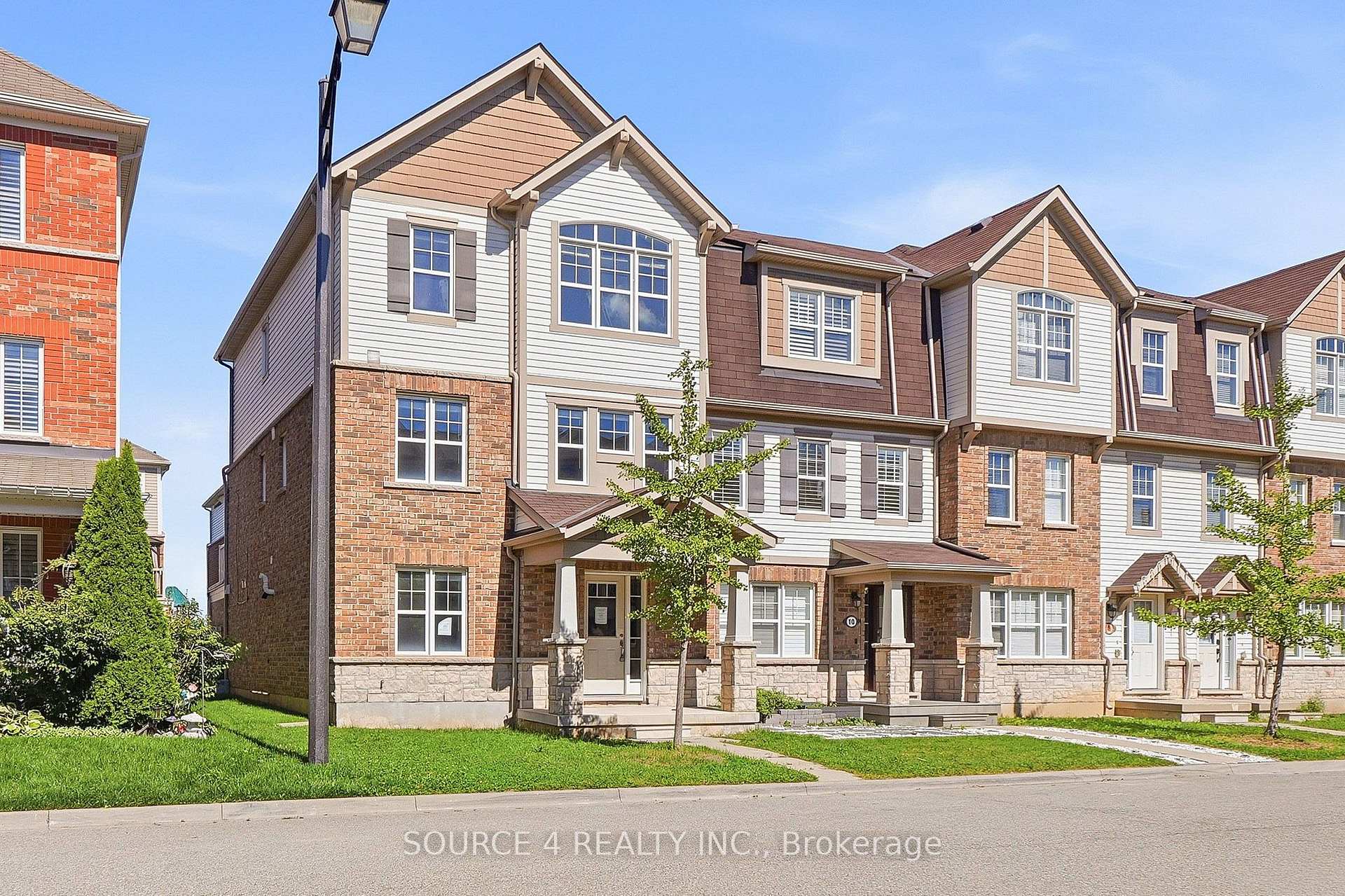 12 Tight Court, Milton, ON, exterior