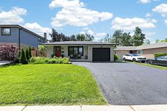 49 Belcourt Avenue, Barrie, ON, exterior