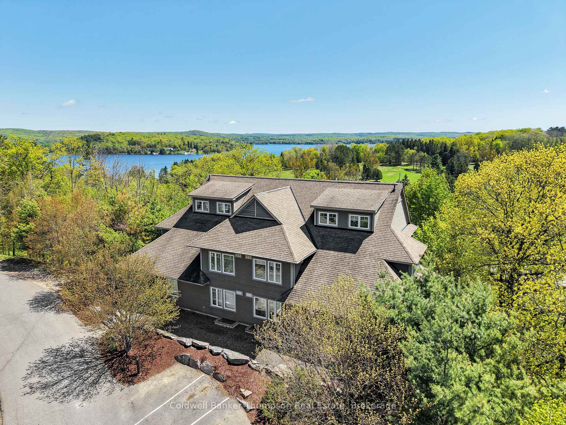302 - 1 TREE TOPS Lane, Huntsville, ON, exterior