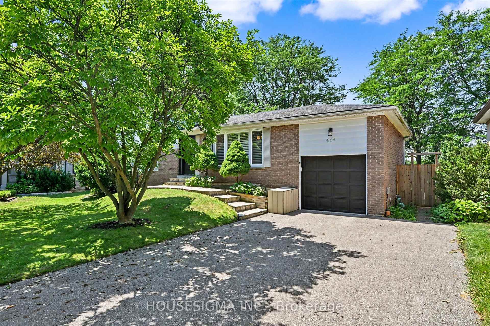 444 Withnell Crescent, Oakville, ON, exterior