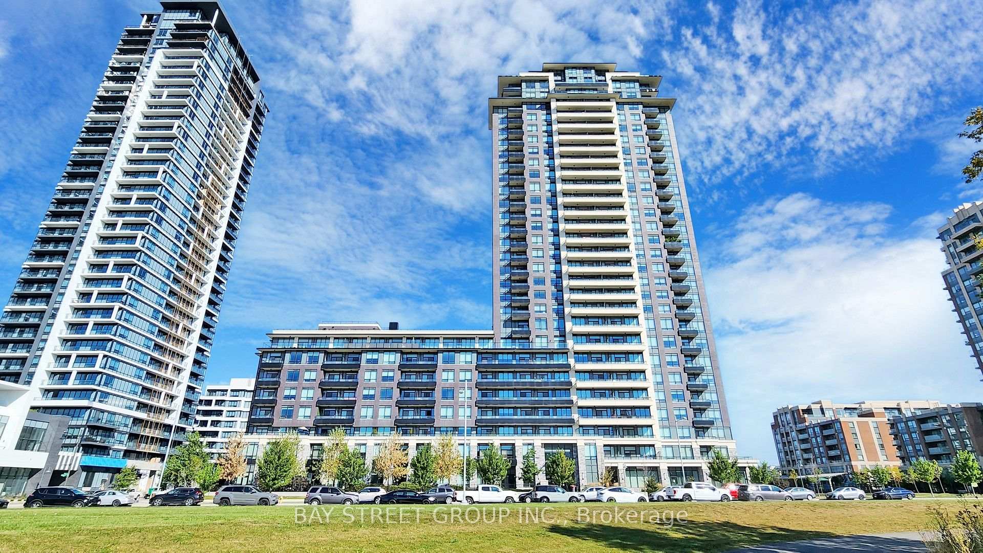 2009 - 15 Water Walk Drive, Markham, ON, exterior