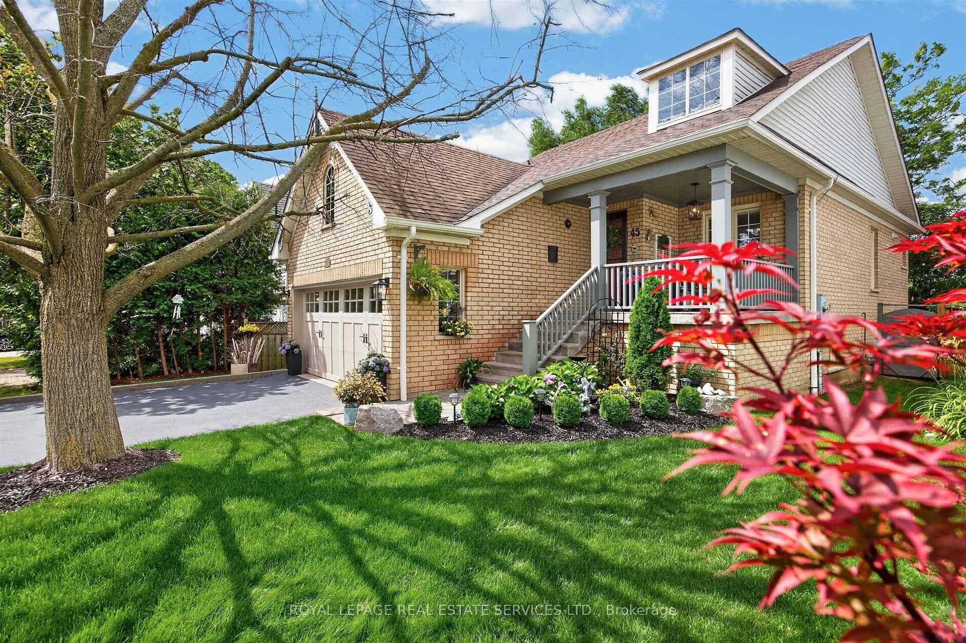 45 Rosemarie Crescent, Whitby, ON, exterior