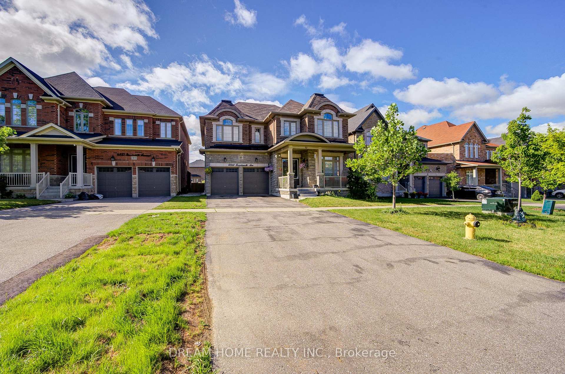 6811 14th Avenue, Markham, ON, exterior
