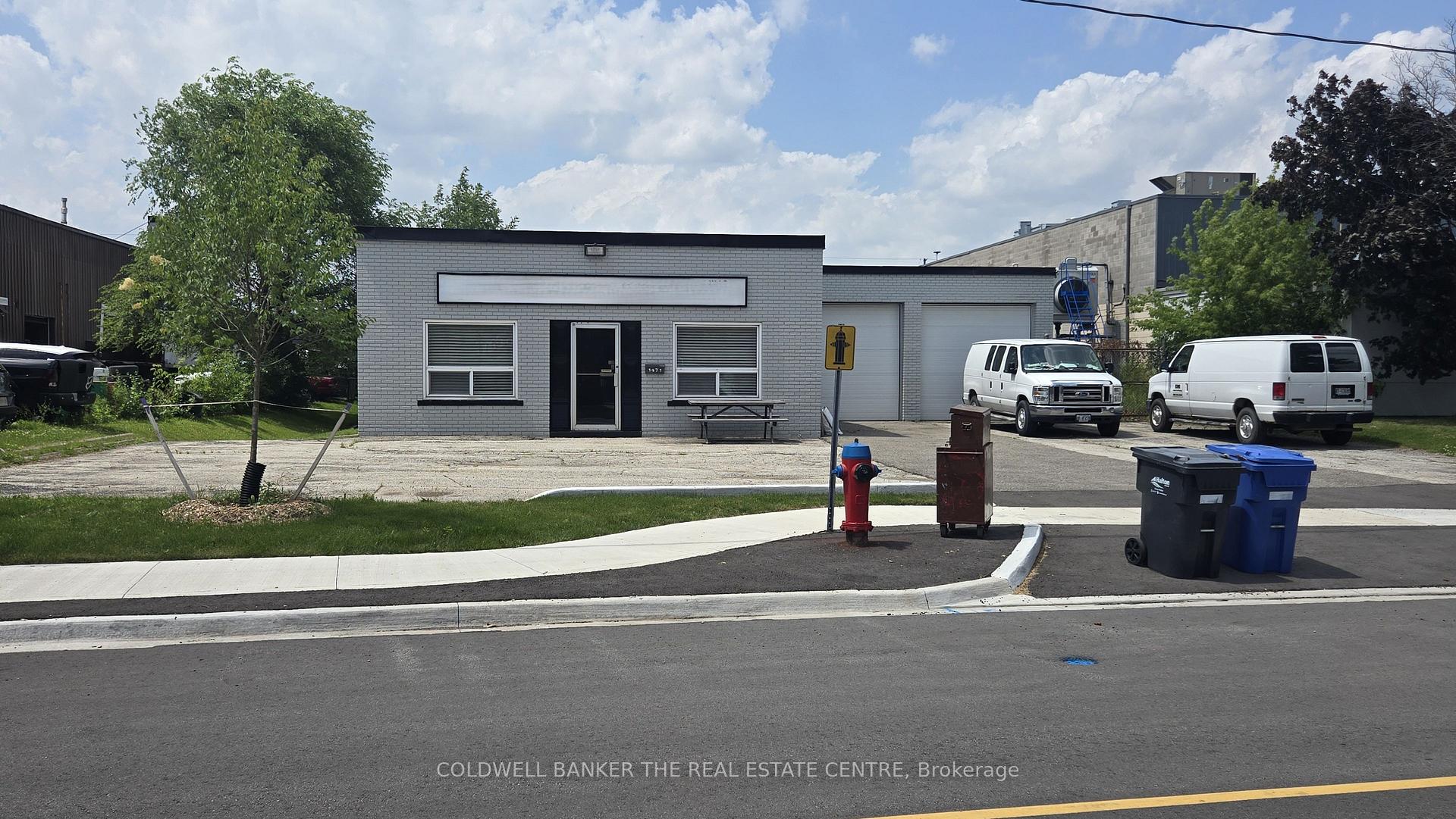 1471 Wallace Road, Oakville, ON, exterior