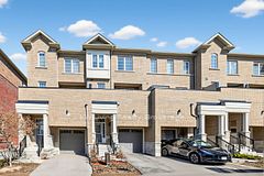 225 Harding Park Street, Newmarket, ON, exterior