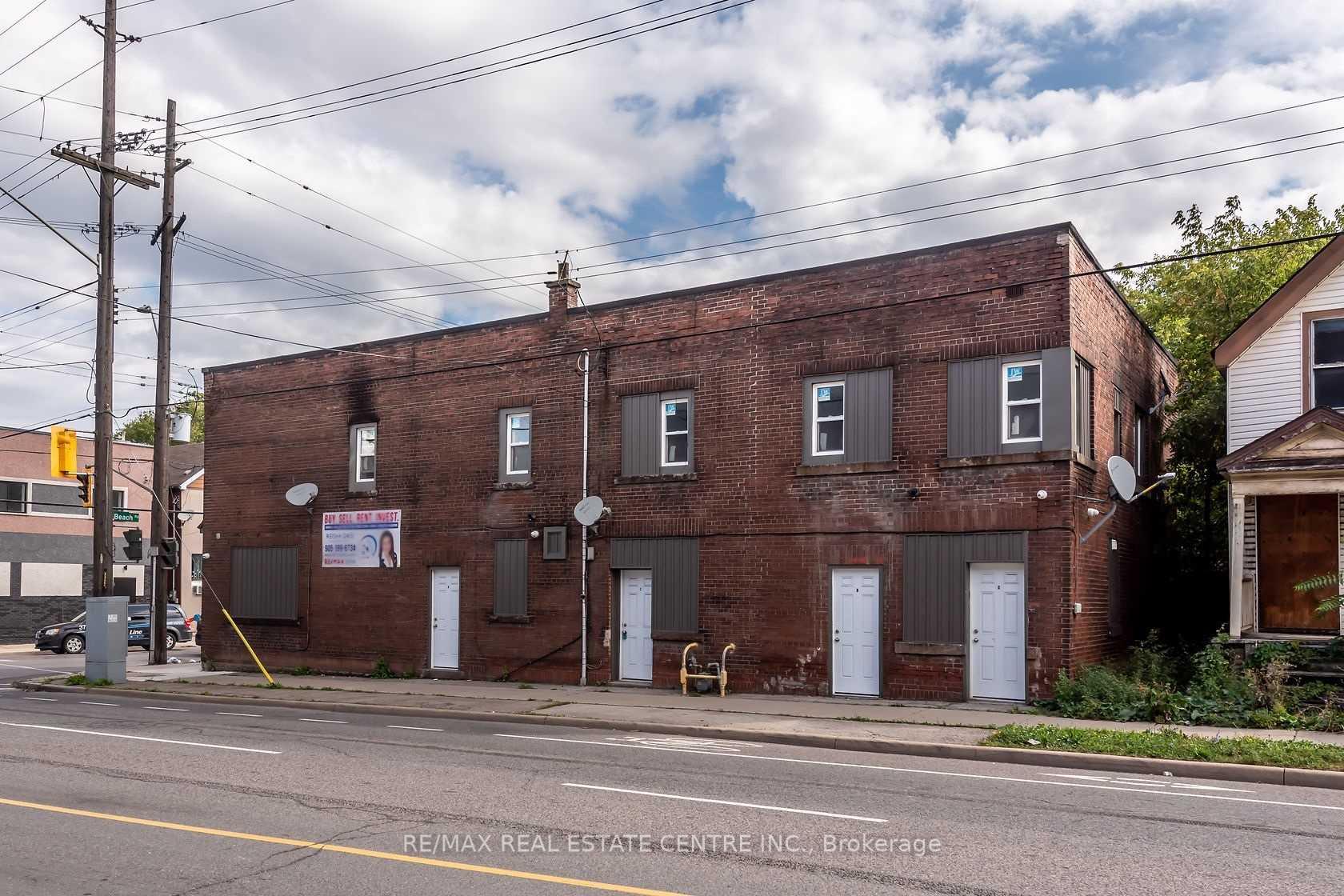 A - 104 Beach Road, Hamilton, ON, exterior