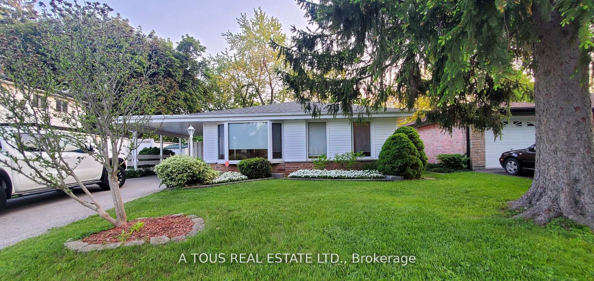 110 Bartley Bull Parkway, Brampton, ON, exterior