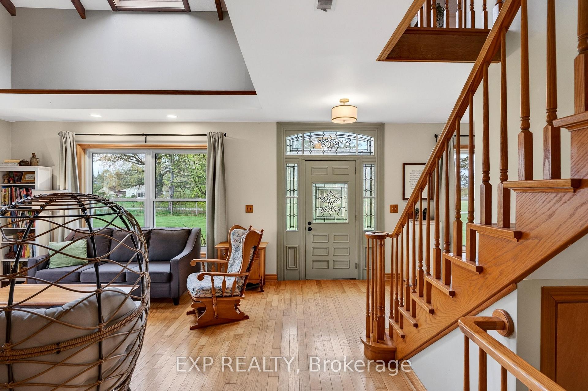2266 Pettit Road, Fort Erie, ON, exterior