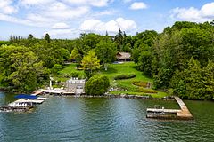 700 Lake Drive N, Georgina, ON, exterior