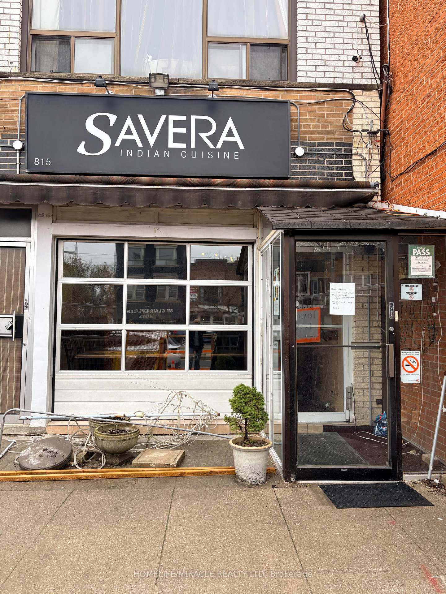 815 St Clair Avenue W, Toronto C03, ON, exterior