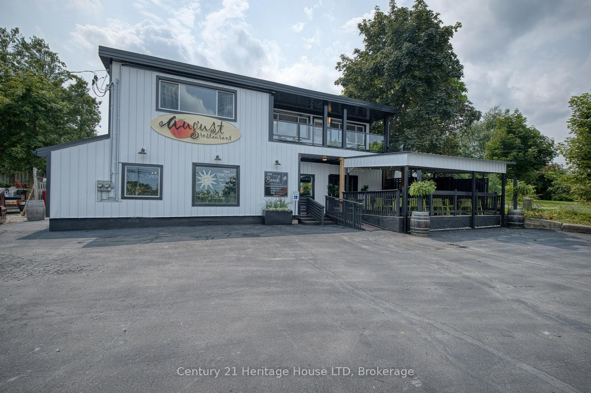 5204 King Street, Lincoln, ON, exterior