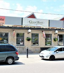 6 - 105 Queen Street W, Centre Wellington, ON, exterior
