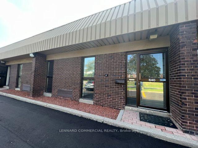 640 Petrolia Road, Toronto W05, ON, exterior