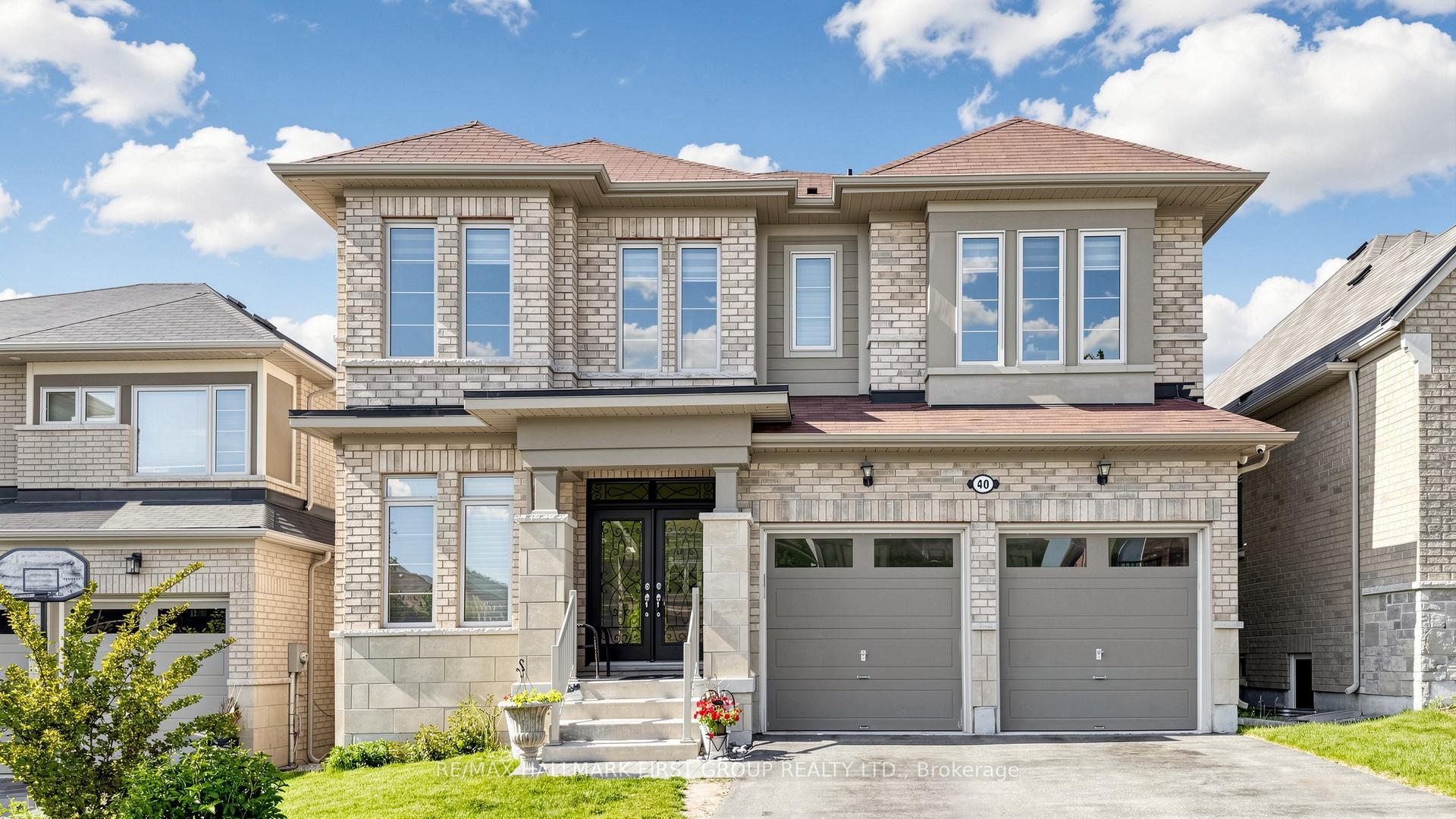 40 Hackett Street, East Gwillimbury, ON, exterior