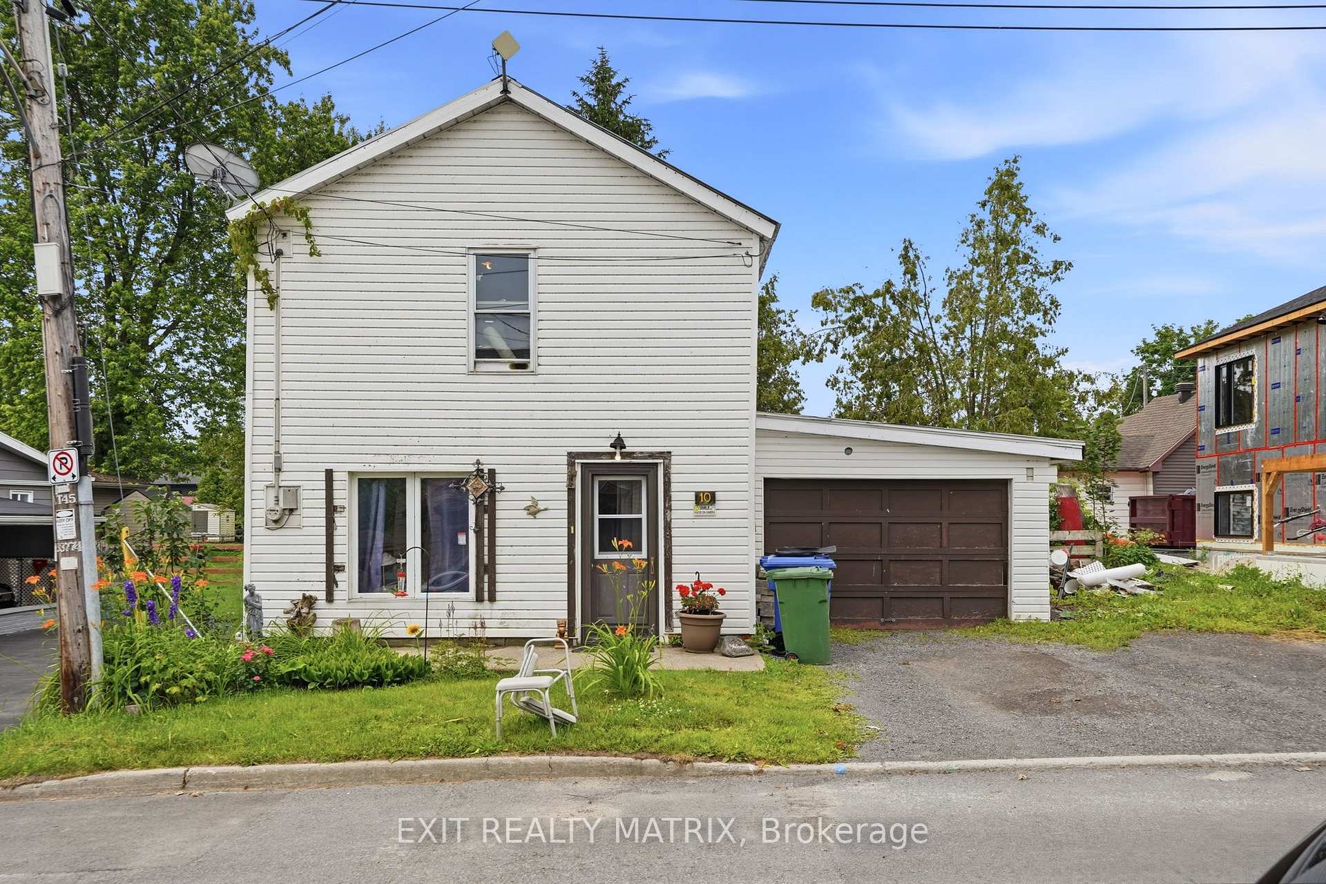 10 Peter Street, Champlain, ON, exterior