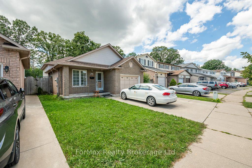 366 Macintosh Drive, Hamilton, ON, exterior