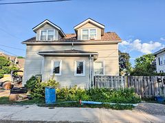 B - 39 Union Street E, Waterloo, ON, exterior