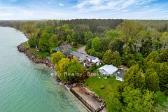 43 & 45 Clifford Street, Quinte West, ON, exterior