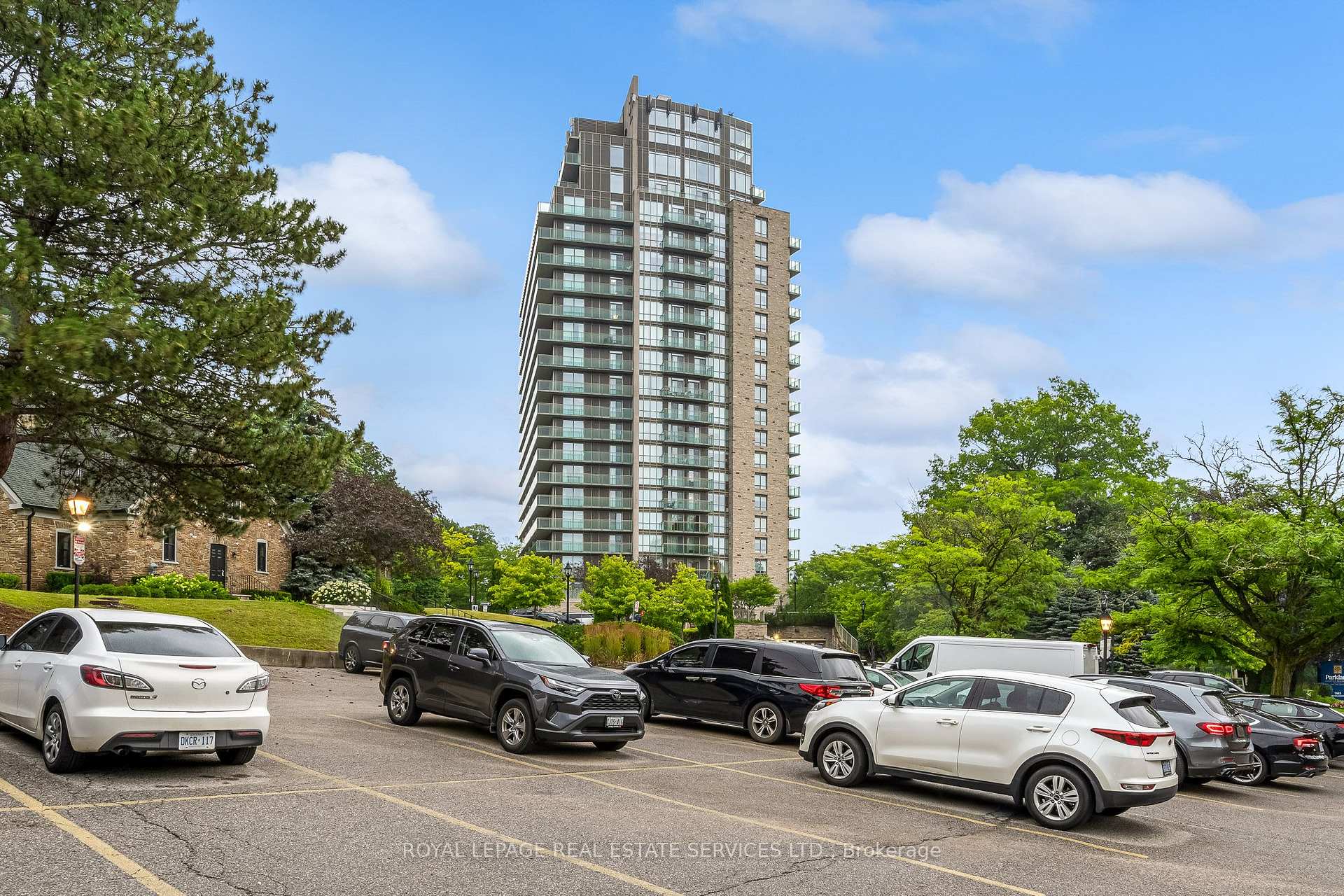 2002 - 1665 The Collegeway N/A, Mississauga, ON, exterior