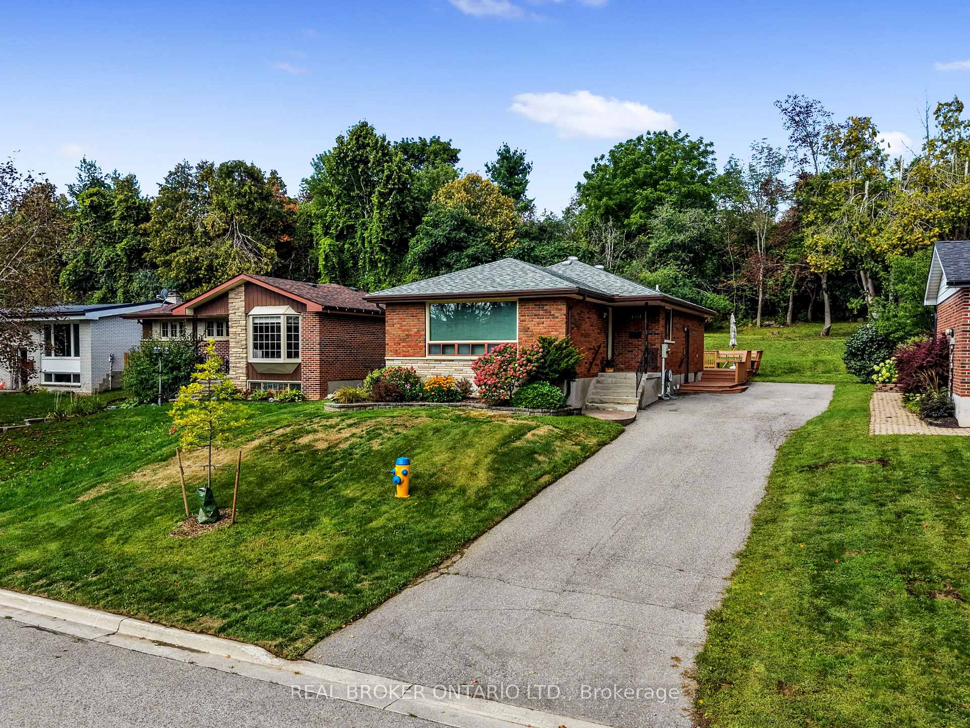 1311 Edmison Drive, Peterborough, ON, exterior