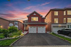 4778 Crystal Rose Drive, Mississauga, ON, exterior