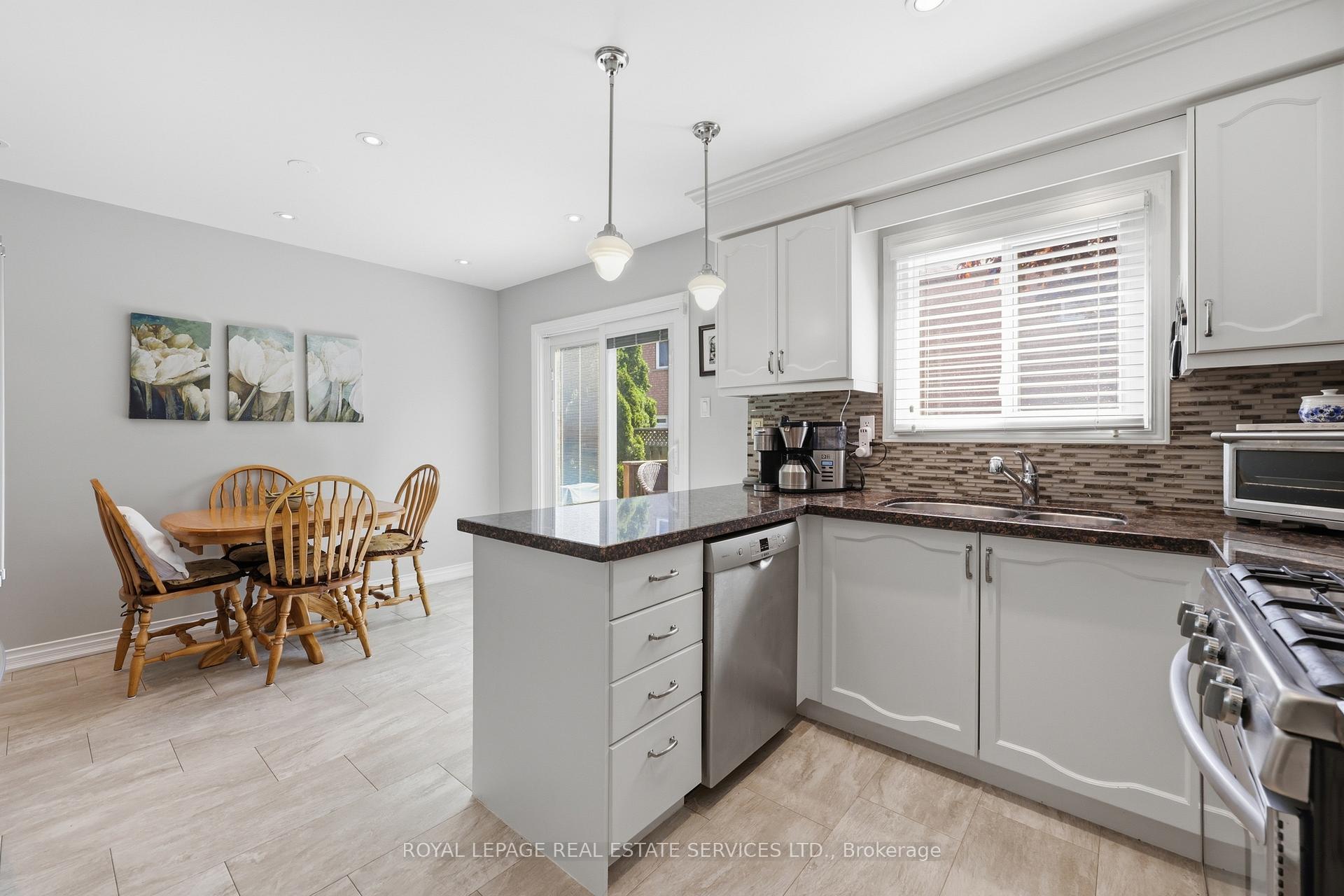 1118 Glen Valley Road, Oakville, ON, exterior