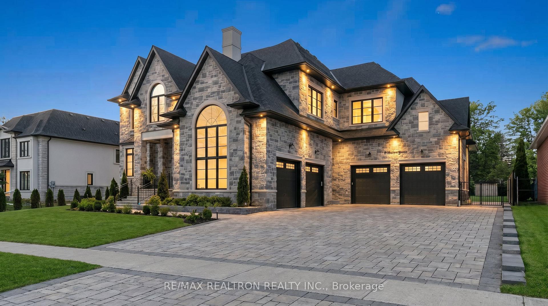 76 Burton Grove, King, ON, exterior