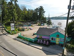 1092 Main Street, Lake of Bays, ON, exterior