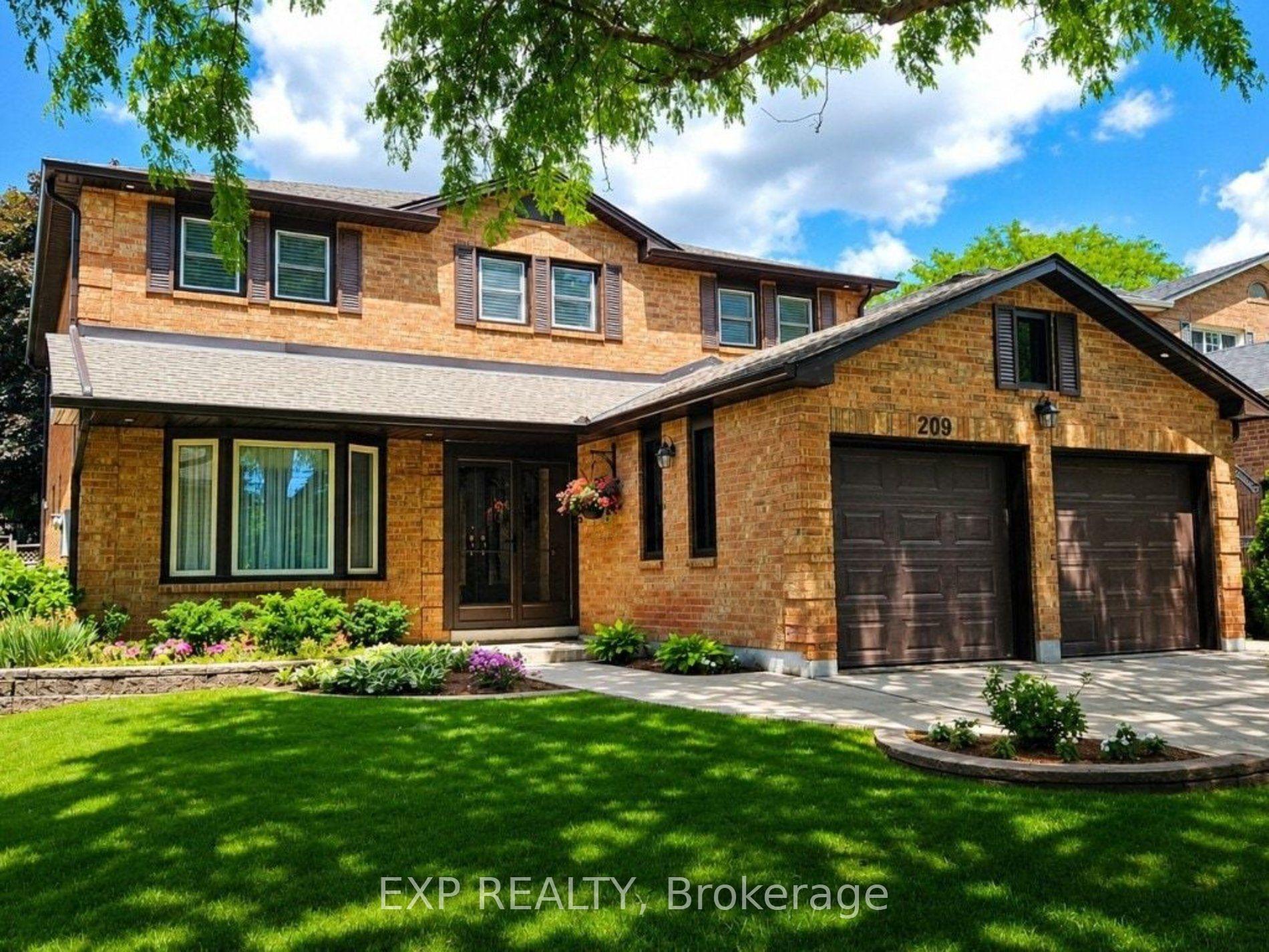 209 Nottingham Drive, Oakville, ON, exterior