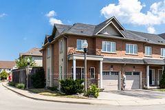 41 - 170 Palacebeach Trail, Hamilton, ON, exterior