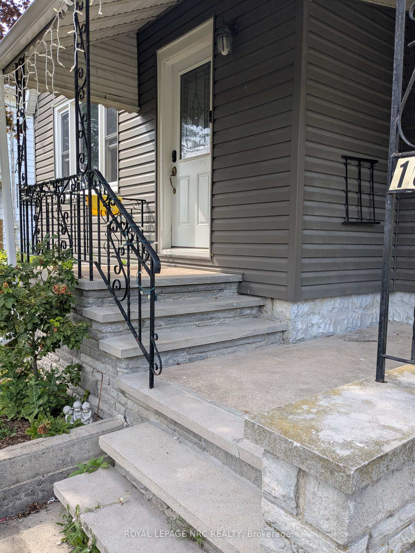 Upper - 187 Neff Street, Port Colborne, ON, exterior