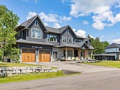 38 Robmar Street E, Whitby, ON, exterior