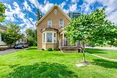 21 Centre Street S, Brampton, ON, exterior