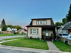395 Pine Avenue, Oshawa, ON, exterior