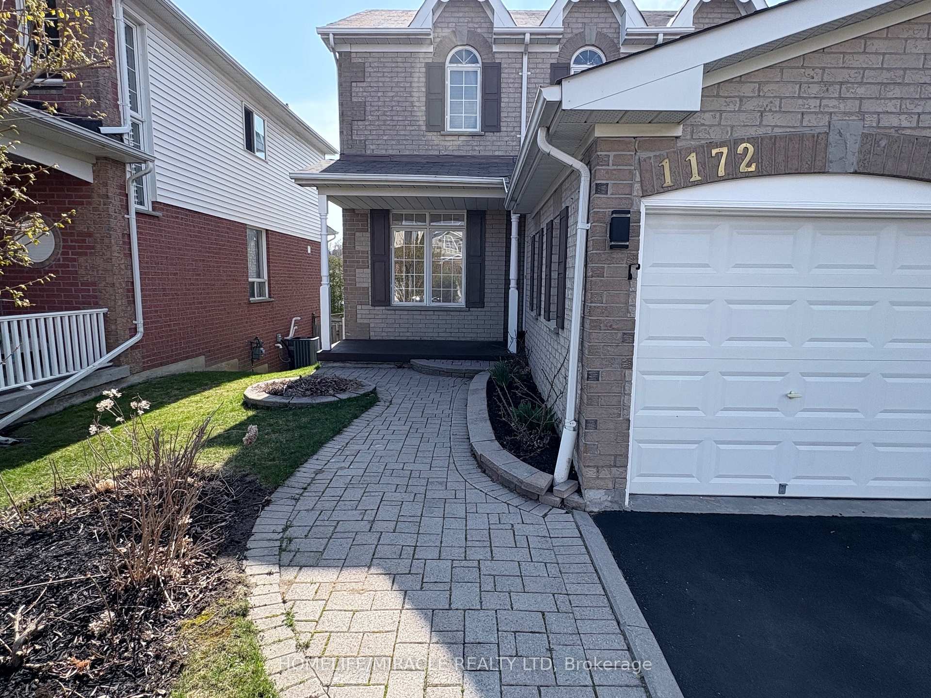1172 Westridge Drive, Oshawa, ON, exterior