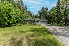 109 South Waseosa Lake Road, Huntsville, ON, exterior