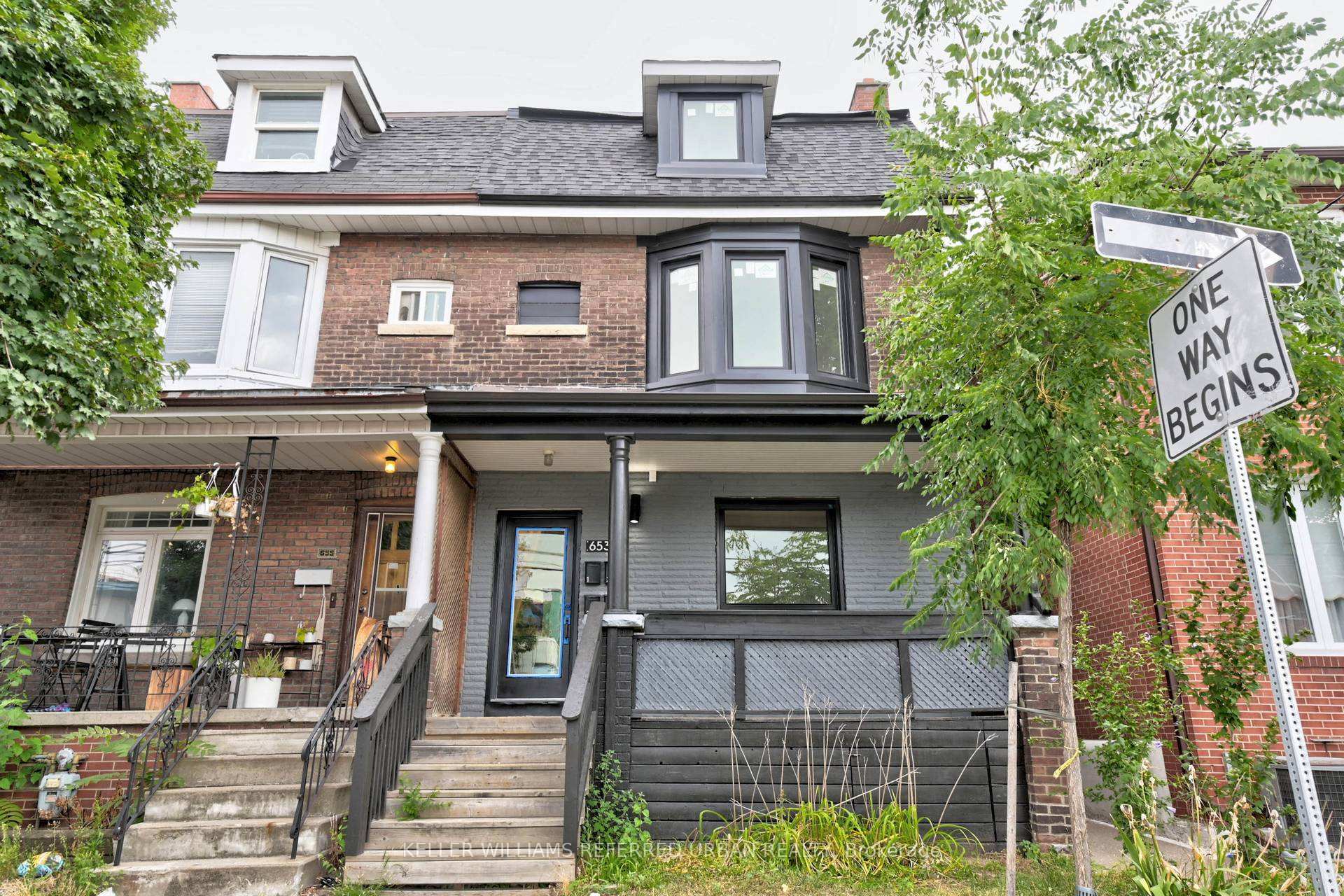 1 - 653 Manning Avenue, Toronto C01, ON, exterior
