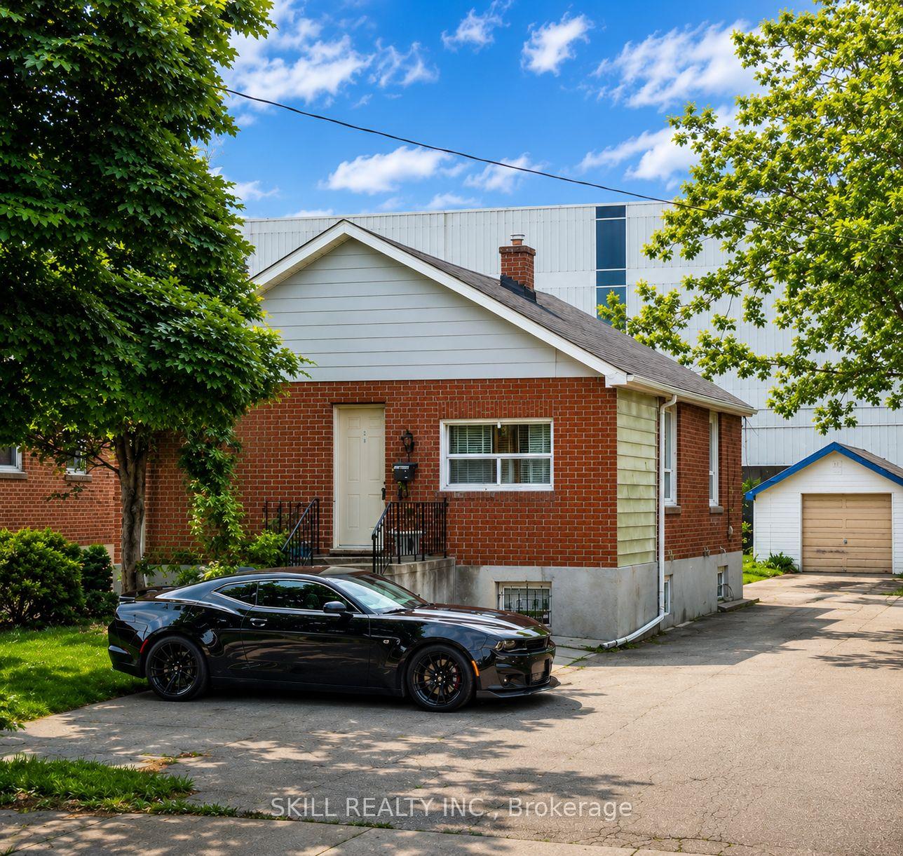 165 Thirtieth Street, Toronto W06, ON, exterior