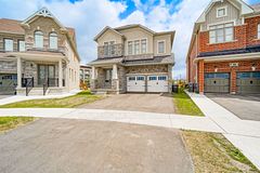 62 Royal Fern Crescent, Caledon, ON, exterior